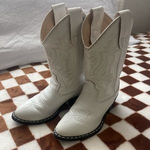 Cowgirl boots toddler size 9